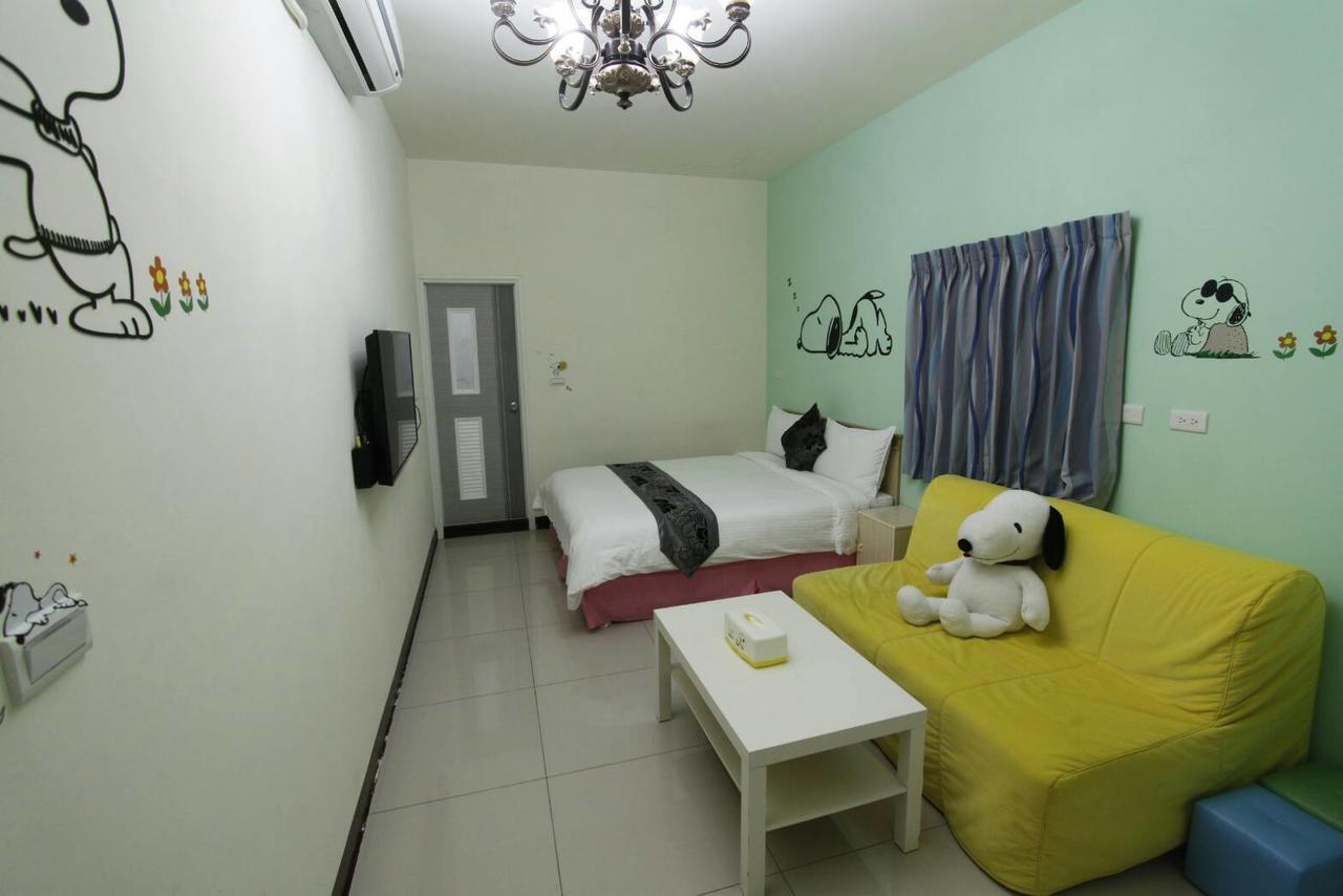 Vitality House Bed and Breakfast Luodong Exteriör bild