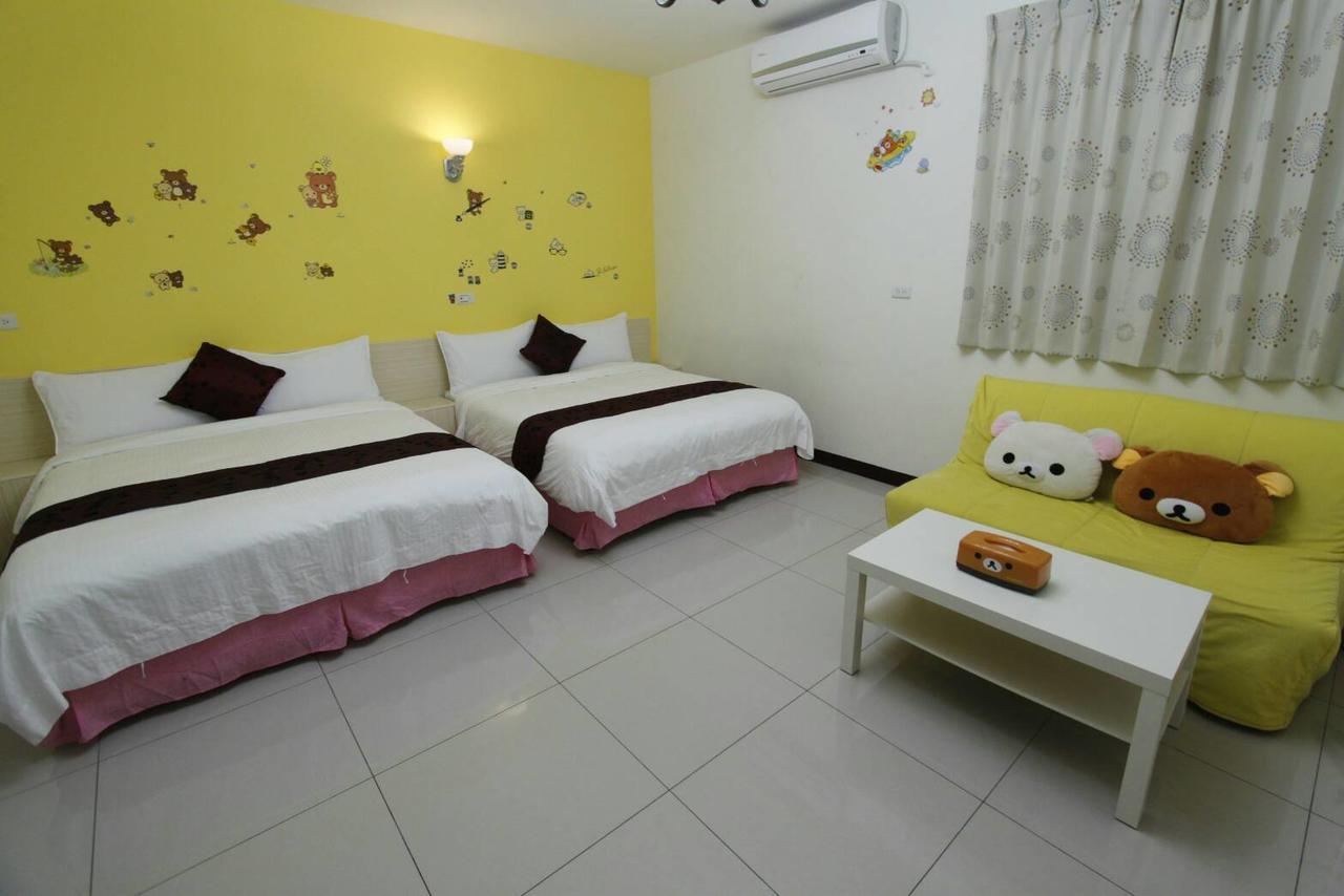 Vitality House Bed and Breakfast Luodong Exteriör bild