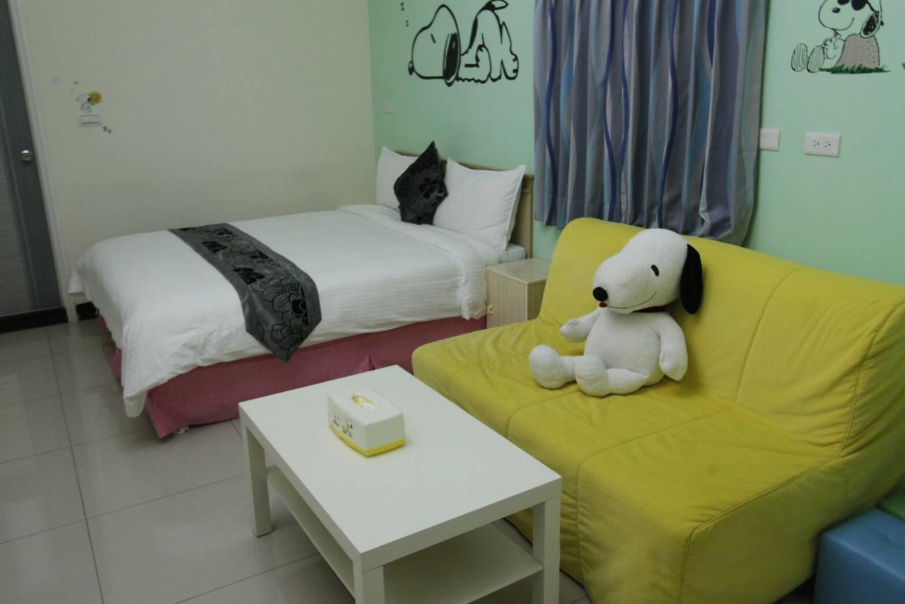 Vitality House Bed and Breakfast Luodong Exteriör bild