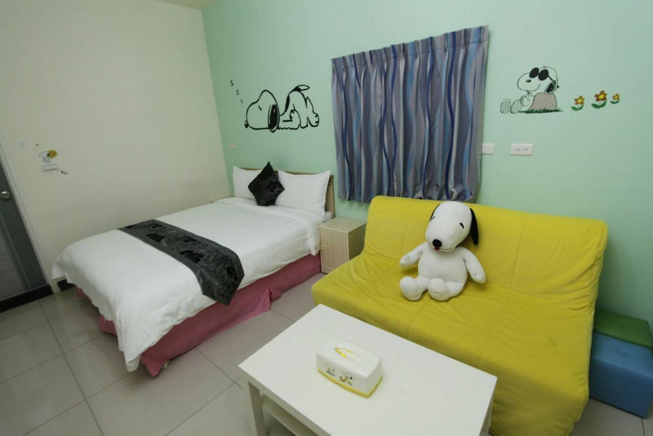 Vitality House Bed and Breakfast Luodong Exteriör bild